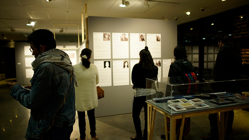 Exposición de Feminicidio: ¡Ni una Menos! Centro de Memoria Paz y Reconciliación. Bogotá, 2017.