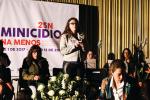 Homenaje a familiares de víctimas y sobrevivientes de feminicidio. Inauguración Exposición de Feminicidio: ¡Ni una Menos! Centro de Memoria Paz y Reconciliación. Bogotá, 2017.